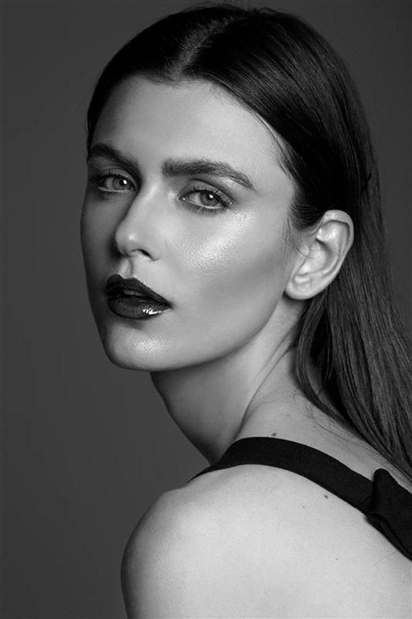 Vanessa D &ndash; New Models